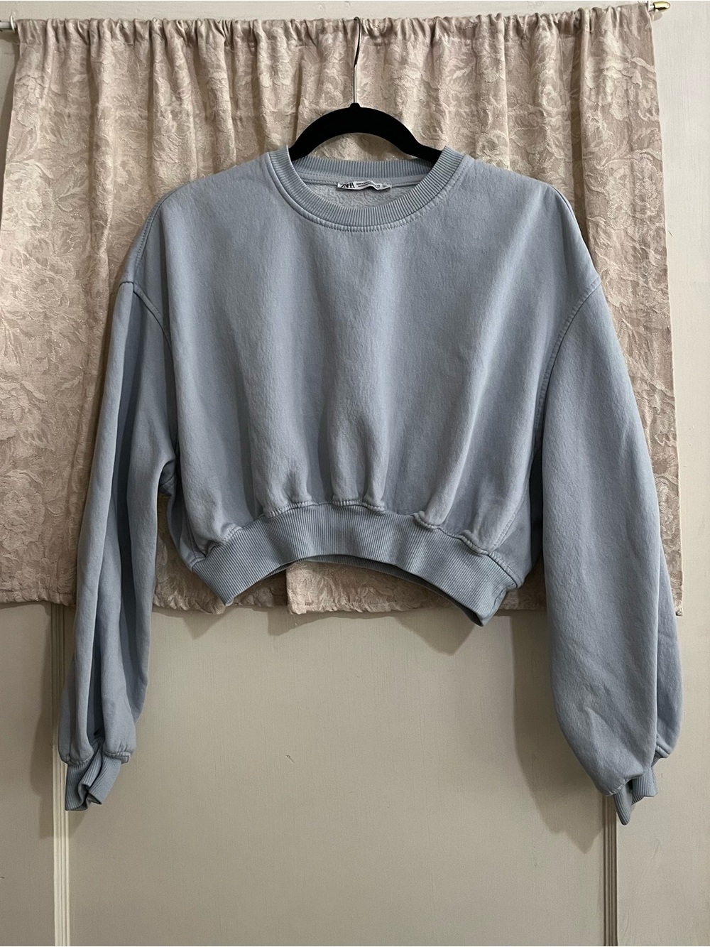 Zara Medium Cropped Crewneck Sweatshirt - Light Blue
